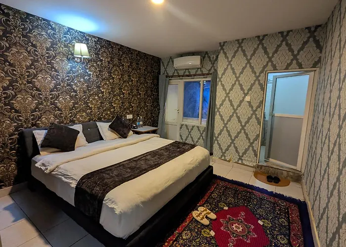 Luna & Lounge Kathmandu